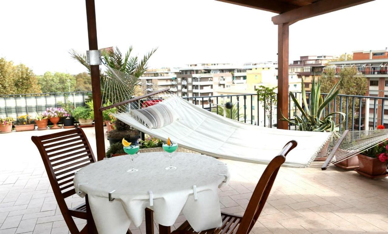 Ferienwohnung Superattico Lido di Ostia Exterior foto