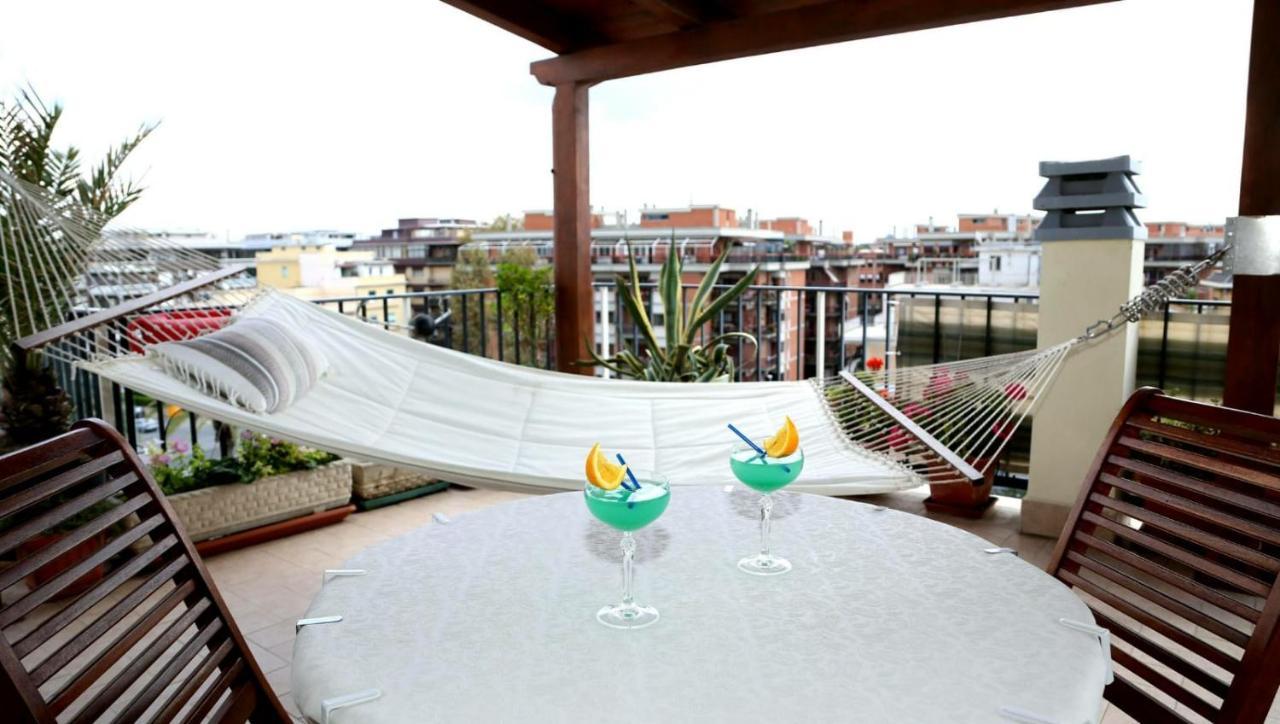 Ferienwohnung Superattico Lido di Ostia Exterior foto